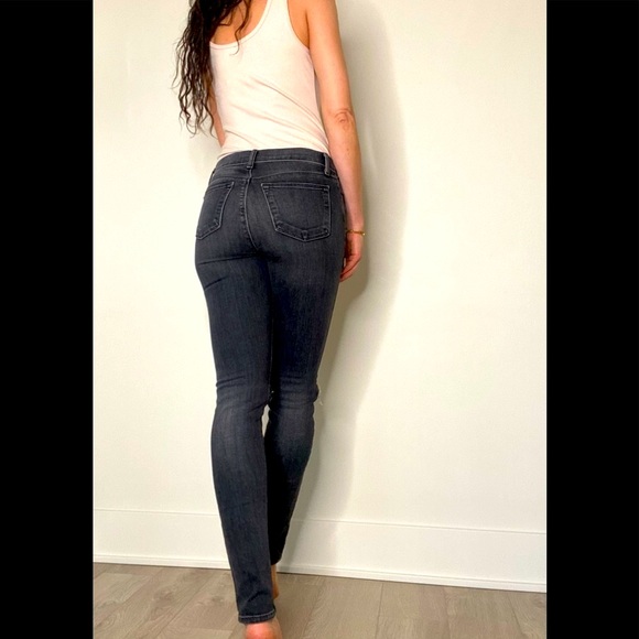 Grunge distressed JBrand super skinny mid-high waisted charcoal black jean - Picture 5 of 14